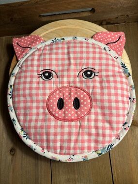 Stitched and Embroidered Pink Gingham Pig Face Potholder
